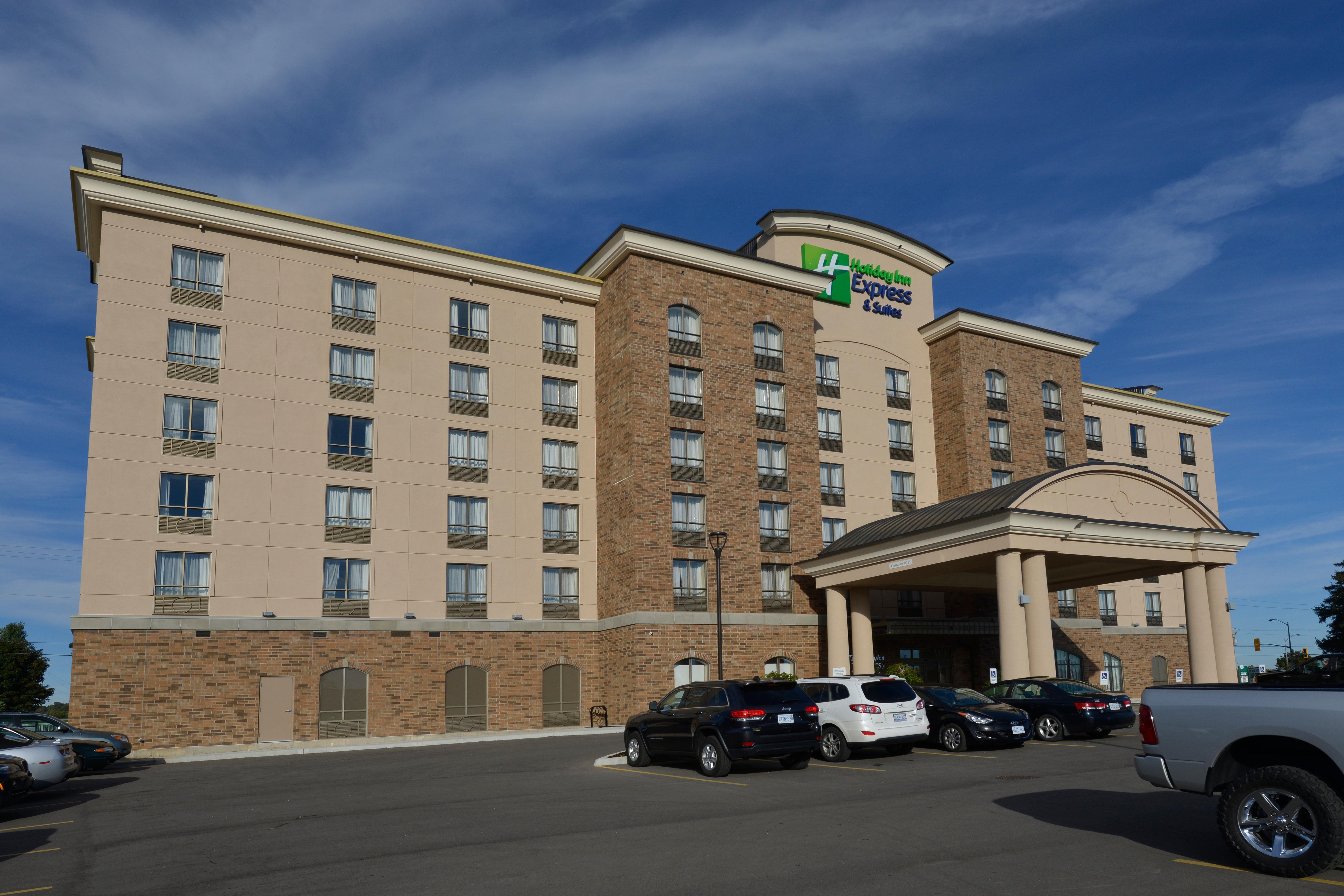 Holiday Inn Express Hotel & Suites Waterloo - St. Jacobs Area By Ihg Exterior foto